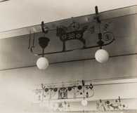 Deckenleuchter in einer Kantine ca.1933