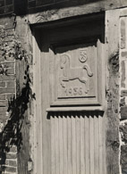 Eingang Schmiede Isernhagen, Relieff im Besitz der KulturFeuerStiftung 1936