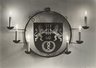 Kerzenleuchter mit Bäckerwappen ca.1935